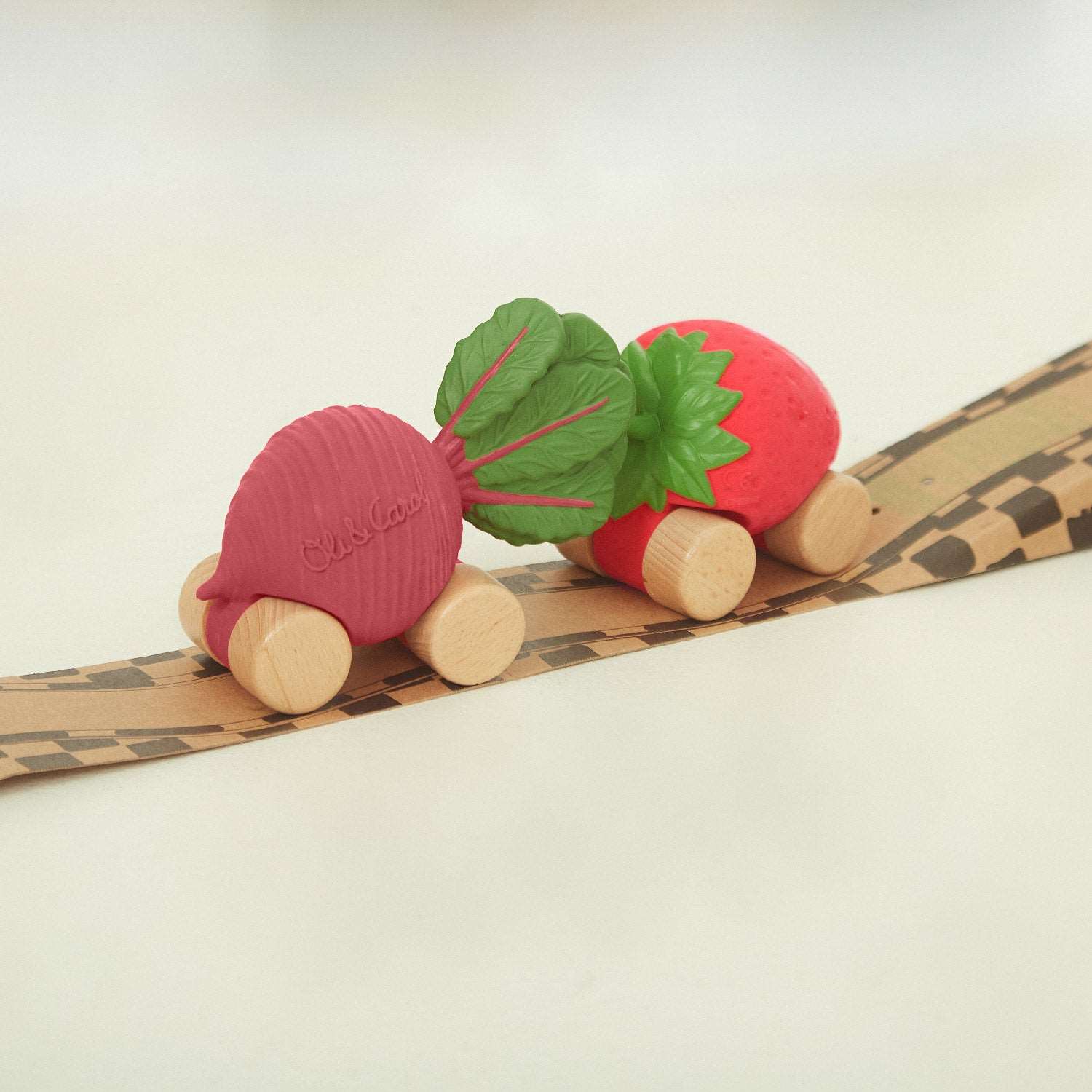 Betty The Beetroot Baby Car Toy - Oli&Carol