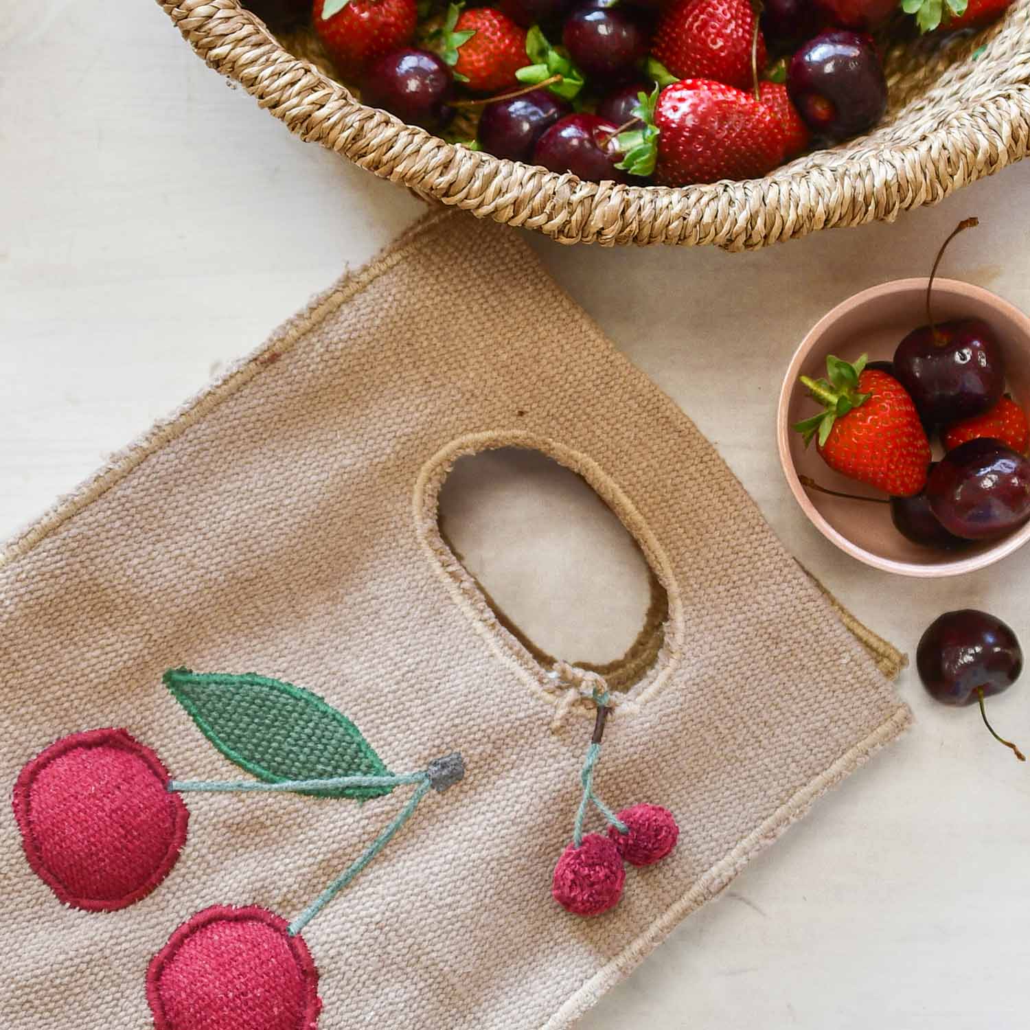 Mery the Cherry Lunch Bag - Oli&Carol