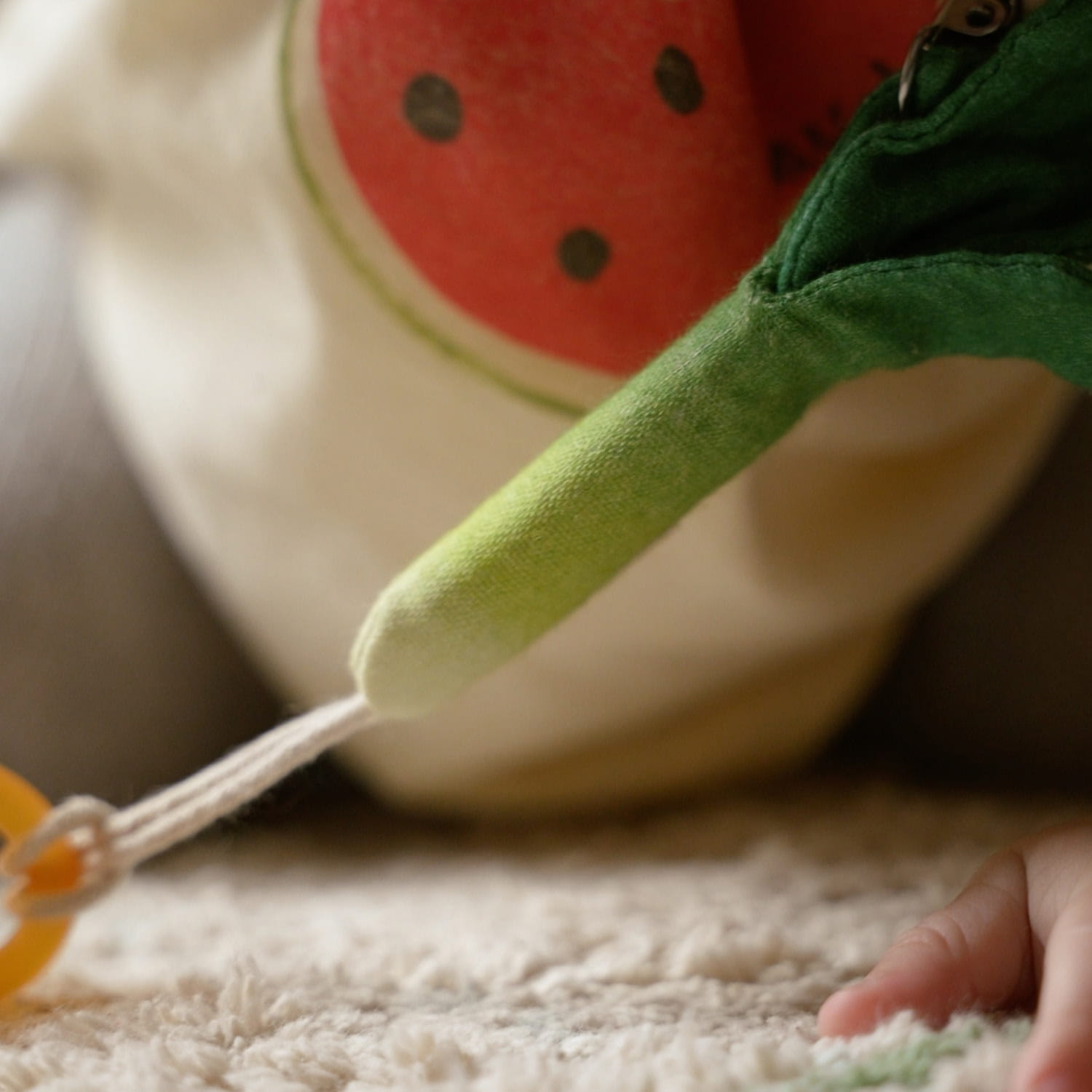 Luke the Leek Pacifier Clip – Oli&Carol