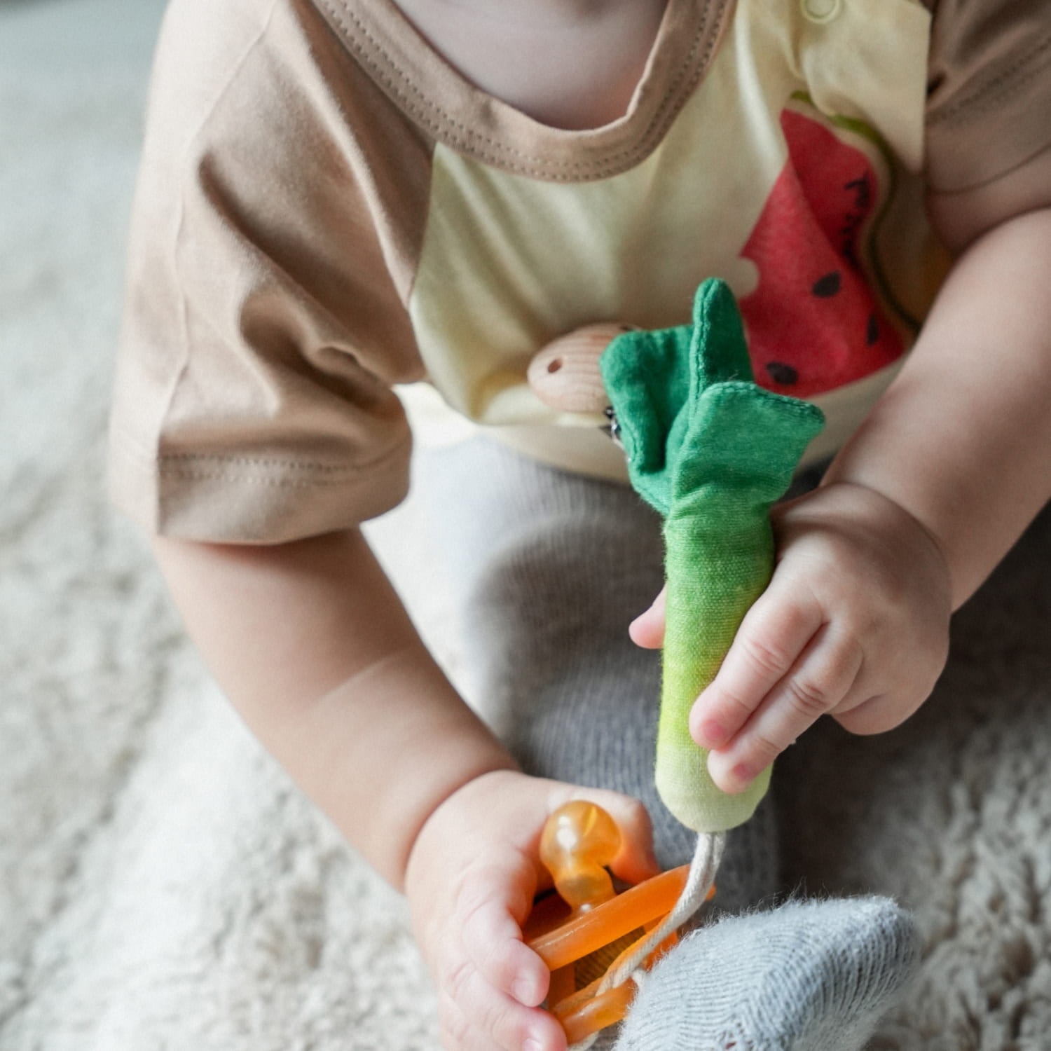 Luke the Leek Pacifier Clip – Oli&Carol