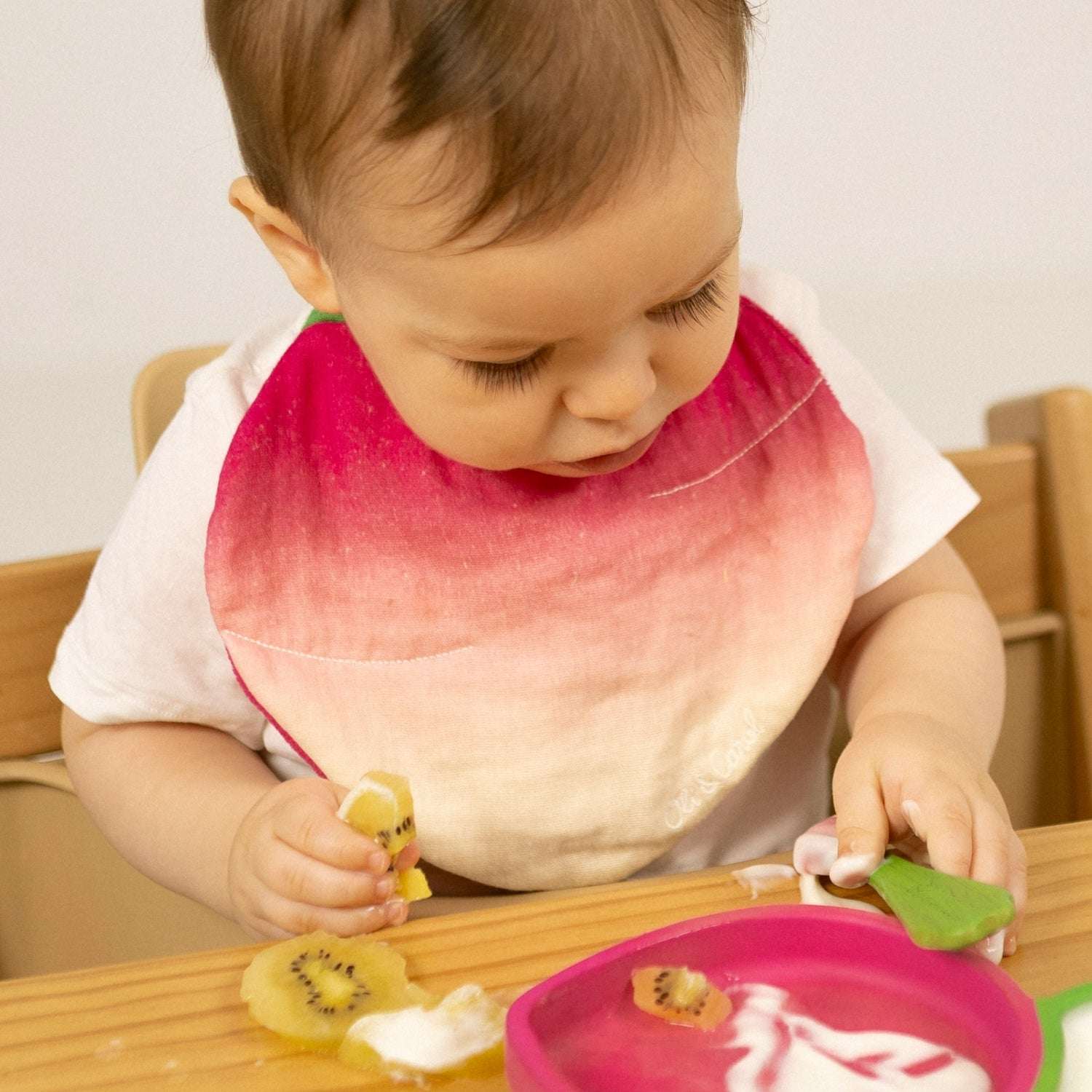 Ramona The Radish Bib - Oli&Carol
