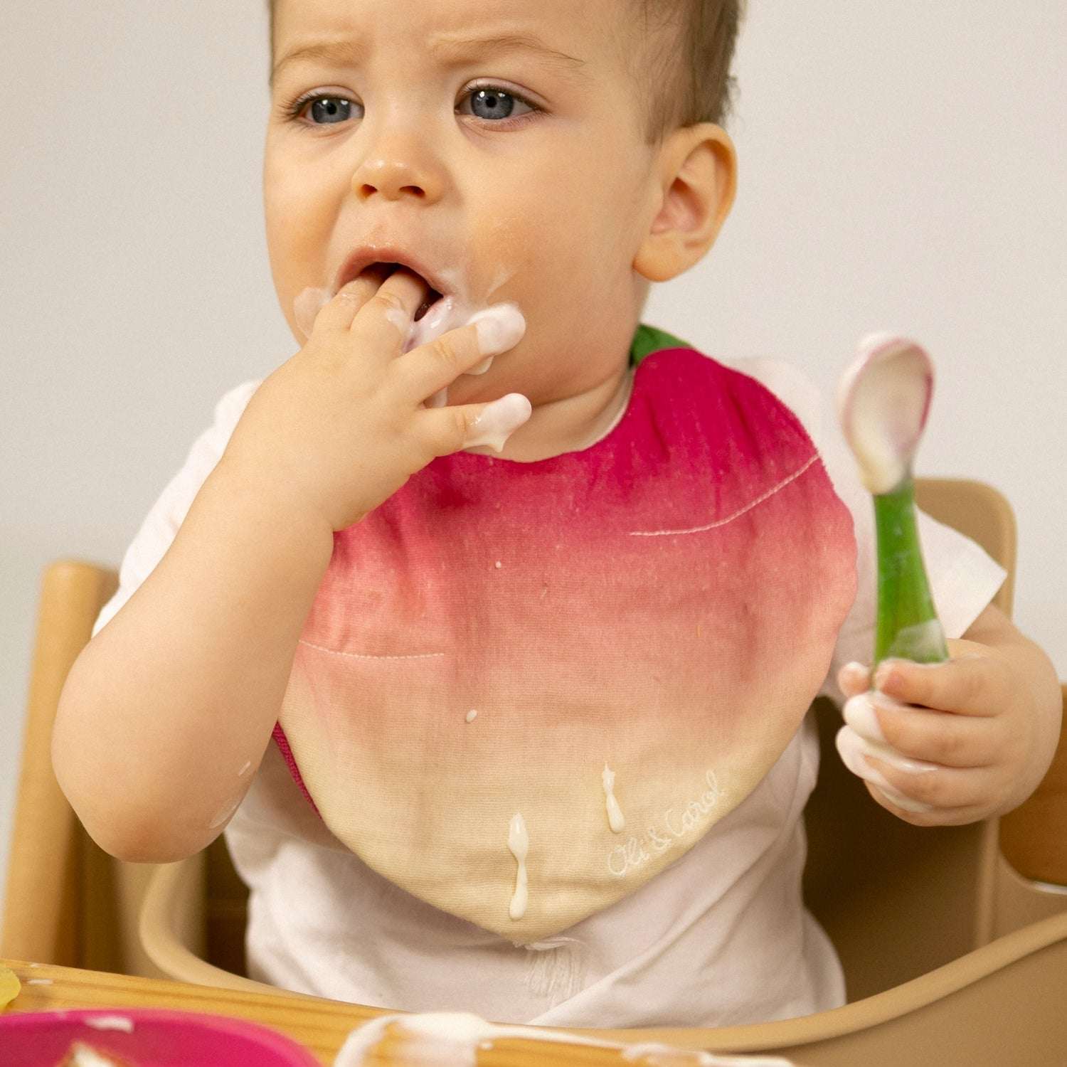 Ramona The Radish Bib - Oli&Carol