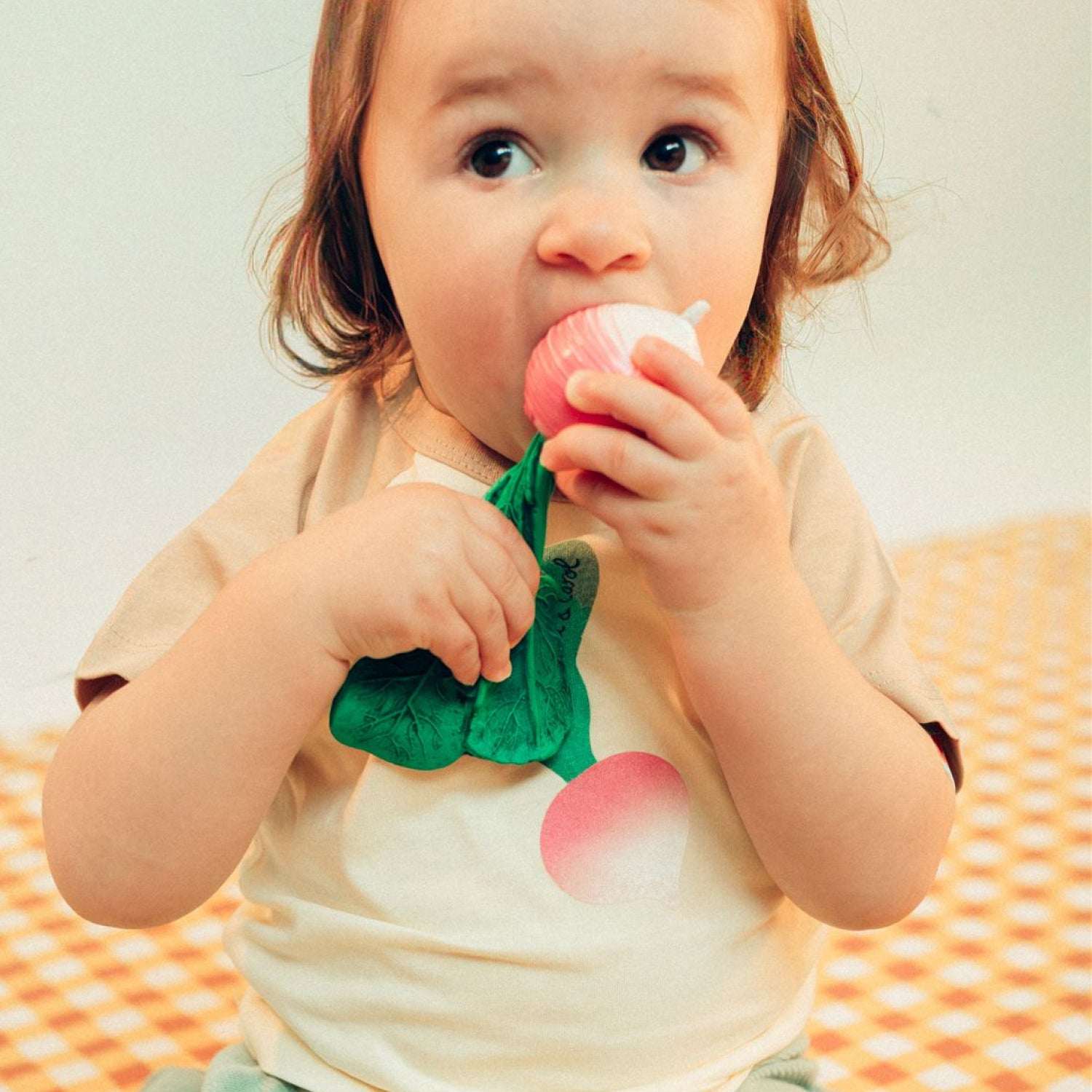 Radish Baby T-shirt - Oli&Carol