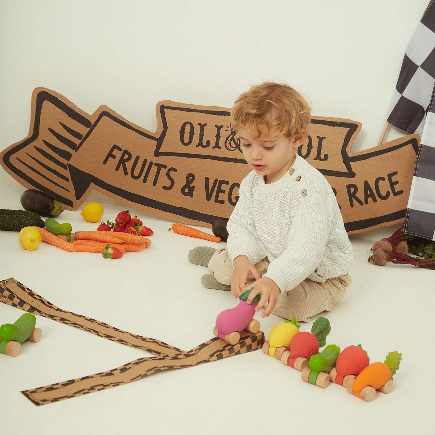 Cathy The Carrot Baby Car Toy - Oli&Carol